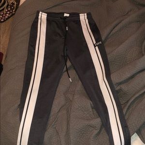 VS PINK JOGGERS